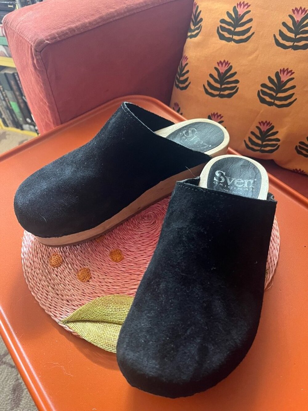 NWOT Sven Plain Jane Clogs Size 39